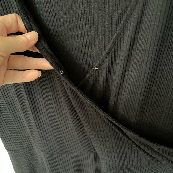 SO Tie Wrap Dress - Picture 2 of 6